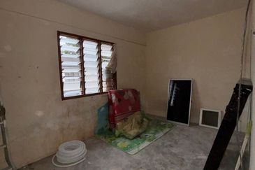 Jalan Bayan, Taman Megah Ria