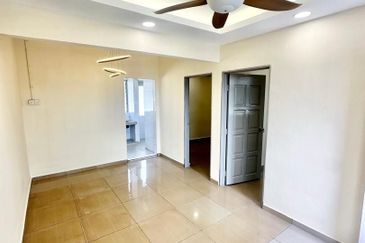 Flat Taman Ungku Tun Aminah