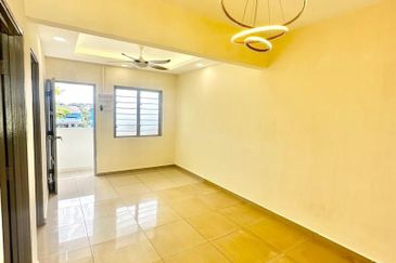 Flat Taman Ungku Tun Aminah