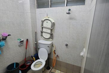 Pangsapuri Seroja Bukit Jelutong