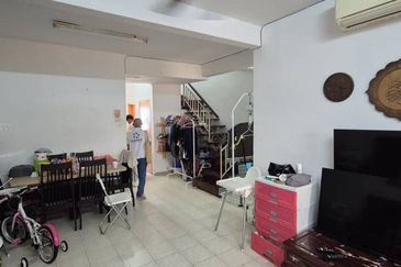 Villa Ros Apartment, Jalan Tampoi Indah II, Johor Bahru