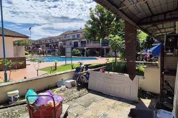 Villa Ros Apartment, Jalan Tampoi Indah II, Johor Bahru