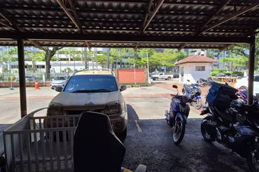 Villa Ros Apartment, Jalan Tampoi Indah II, Johor Bahru