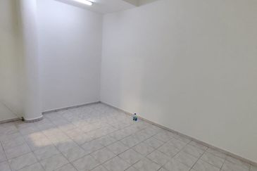 Jalan Bukit, Bandar Seri Alam, Masai