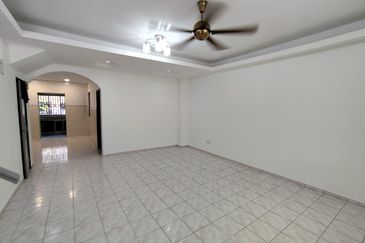 Jalan Bukit, Bandar Seri Alam, Masai