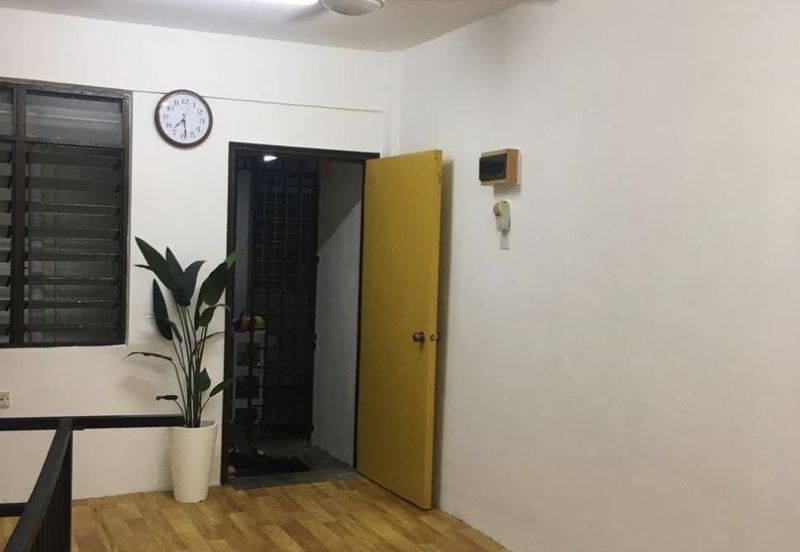 Kenari Apartment