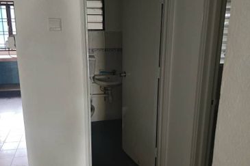 Jalan SS 2 /16 Taman Sri Saujana, Kota Tinggi