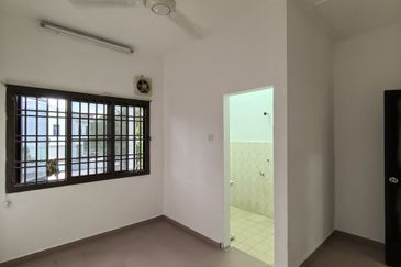 Jalan Kerapu 3, Taman Guru, Kota Tinggi 