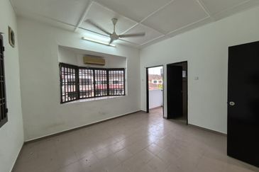 Jalan Kerapu 3, Taman Guru, Kota Tinggi 