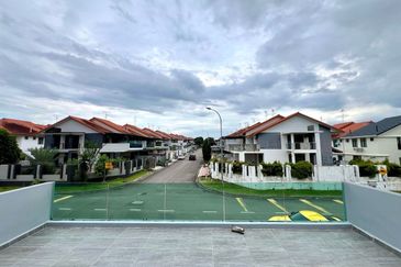 Jalan Perjiranan 12, Bandar Dato Onn