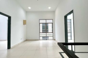 Jalan Perjiranan 12, Bandar Dato Onn