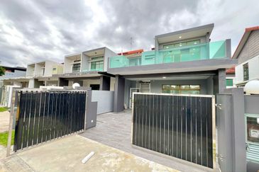 Jalan Perjiranan 12, Bandar Dato Onn