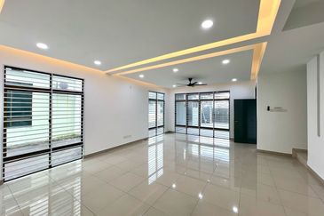 Jalan Perjiranan 12, Bandar Dato Onn