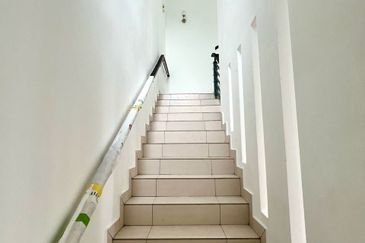 Jalan Perjiranan 12, Bandar Dato Onn