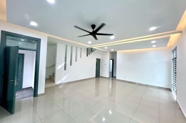 Jalan Perjiranan 12, Bandar Dato Onn