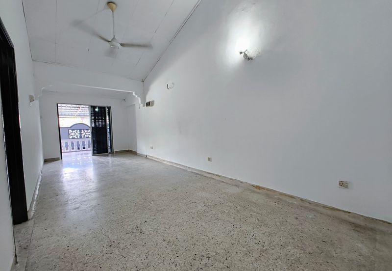 Jalan Selayang, Taman Pasir Putih, Pasir Gudang