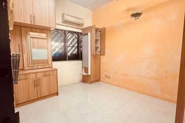 Jalan Sungai Keramat 8a, Taman Klang Utama