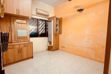 Jalan Sungai Keramat 8a, Taman Klang Utama