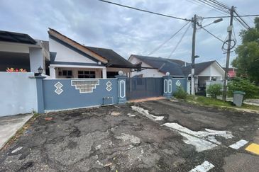 Jalan Api-Api 9, Taman Megah Ria