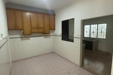 Jalan Api-Api 9, Taman Megah Ria