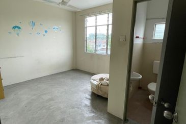 Level 2, Flat Taman Seri Orkid, Skudai