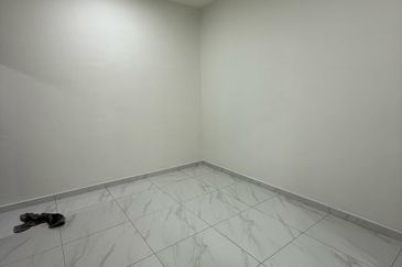 Jalan Bukit Kempas 2/14, Taman Bukit Kempas