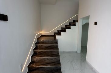 Jalan Bukit Kempas 2/14, Taman Bukit Kempas