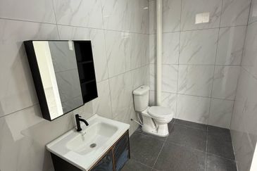 Jalan Bukit Kempas 2/14, Taman Bukit Kempas