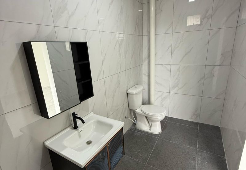 Jalan Bukit Kempas 2/14, Taman Bukit Kempas