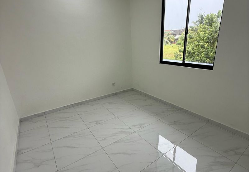 Jalan Bukit Kempas 2/14, Taman Bukit Kempas