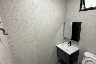 Jalan Bukit Kempas 2/14, Taman Bukit Kempas