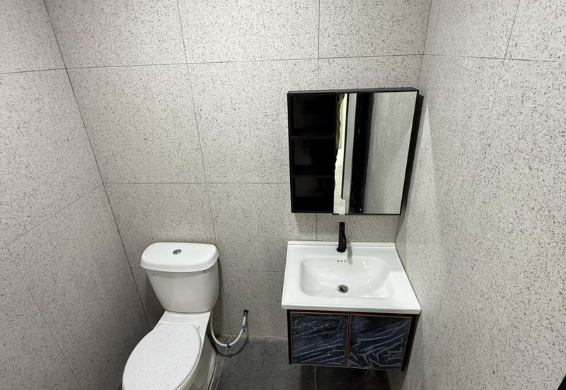 Jalan Bukit Kempas 2/14, Taman Bukit Kempas