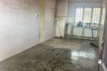 Flat Taman Ungku Tun Aminah