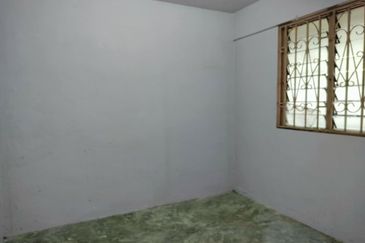 Flat Taman Ungku Tun Aminah