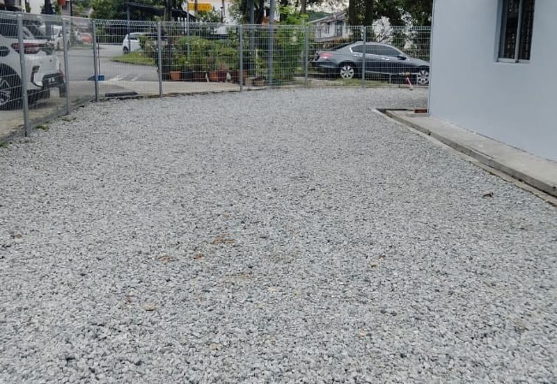 Corner Lot @ Jalan Bukit Kempas, Taman Bukit Kempas