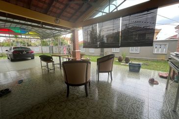 Corner Lot @ Jalan Belibis, Taman Perling