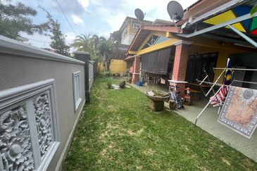 Corner Lot @ Jalan Belibis, Taman Perling