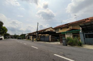 Jalan Perjiranan 10, Bandar Dato Onn