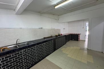 Fully Renovated @ Jalan Panti 8, Bukit Tiram, Ulu Tiram