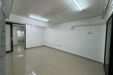 Fully Renovated @ Jalan Panti 8, Bukit Tiram, Ulu Tiram