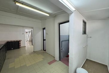 Fully Renovated @ Jalan Panti 8, Bukit Tiram, Ulu Tiram