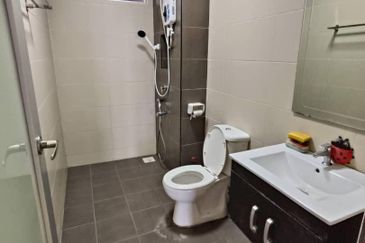 Eastbay Luxury Apartment