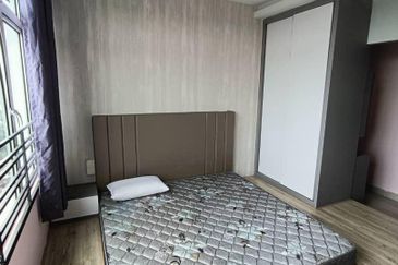 Eastbay Luxury Apartment