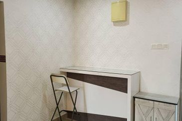 Eastbay Luxury Apartment