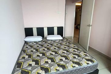 Eastbay Luxury Apartment