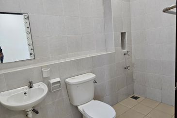 Fully Renovated @ Jalan Jaya Putra 3/xx, Bandar Jaya Putra, Johor Bahru