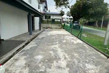 Corner Lot @ Jalan Delima,Taman Cahaya Masai, Pasir Gudang