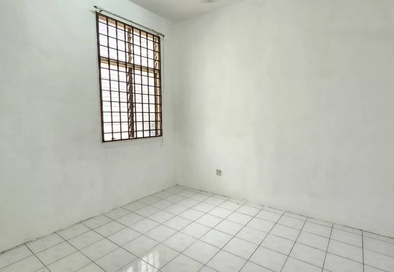 Jalan Sri Putri, Taman Putri, Kulai