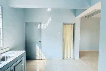 Corner Lot @ Jalan Pulasan, Taman Kota Masai, Pasir Gudang