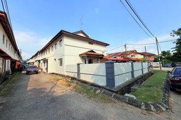 Corner Lot @ Jalan Pulasan, Taman Kota Masai, Pasir Gudang